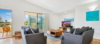 Lennox Beach Resort