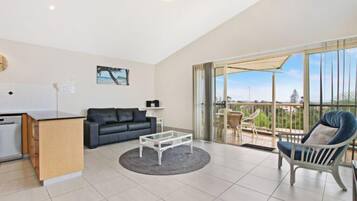 ์ ์์ฉ ์นจ๋