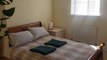 4 slaapkamers, een strijkplank/strijkijzer, wifi, beddengoed