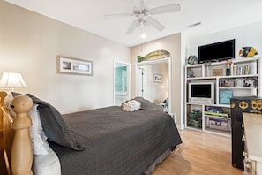 3 bedrooms, iron/ironing board, free WiFi, bed sheets