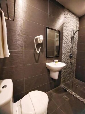 Free toiletries - Capital Express (Kota Kinabalu)