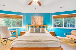 3 bedrooms, iron/ironing board, WiFi, bed sheets - Secluded Yurt Hideaway 10 min to Table Rock (cleveland)