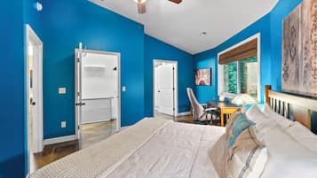 3 habitaciones, tabla de planchar con plancha, wifi y ropa de cama