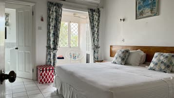 3 slaapkamers, een bureau, een strijkplank/strijkijzer, wifi