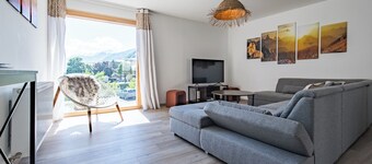 Renovated apartment with terrace for 14 people