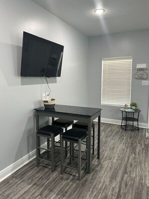 تناول الطعام