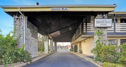 Brookville Inn By OYO Near Dayton International Airport