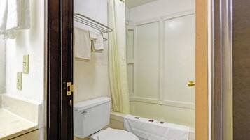 Room, 2 Queen Beds, Non Smoking | Bathroom | Free toiletries, towels