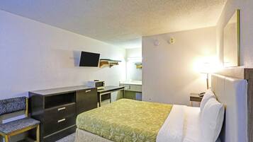 Desk, iron/ironing board, free WiFi, bed sheets