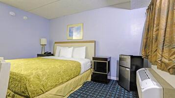 Kamar, 1 Tempat Tidur King, Bebas Asap Rokok | Meja kerja, setrika/meja setrika, Wi-Fi gratis, dan seprai linen