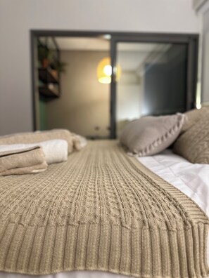 1 soverom, skrivebord, strykejern/-brett og wi-fi