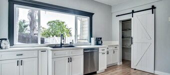 Ventura Downtown Minutes to Beaches