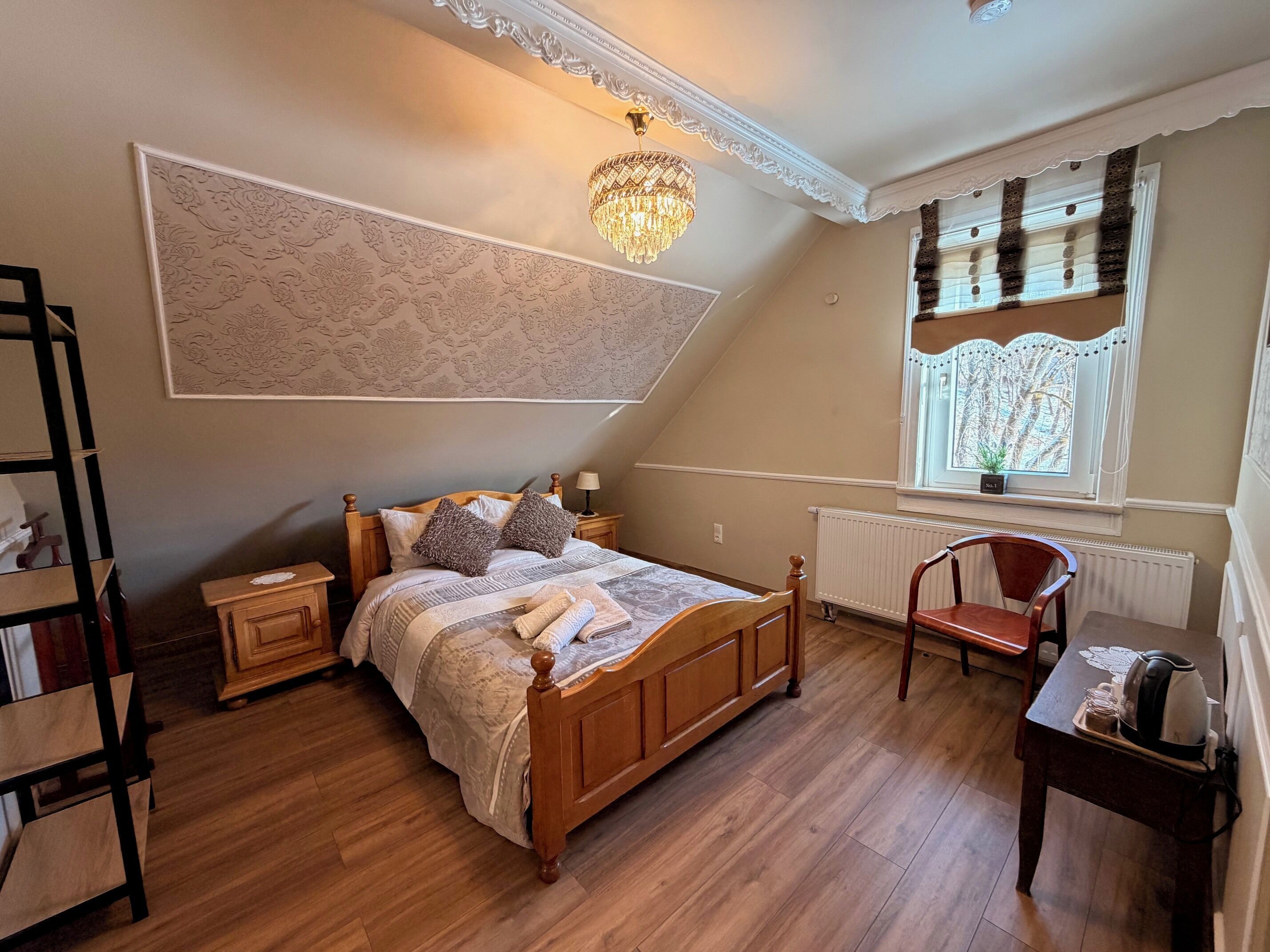 컴포트 더블룸, 산 전망 | 저자극성 침구, 템퍼페딕 침대, 각각 다른 스타일의 인테리어, 각각 다르게 가구 비치