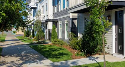 The Monroe by AvantStay – Stylish Group Stay with Easy Access to Attractions