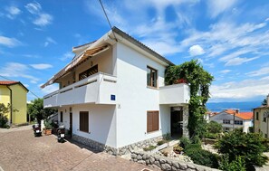 Exterior - 1 bedroom cozy apartment in Vrbnik (Vrbnik)