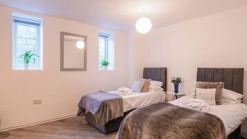 3 bedrooms, free WiFi, bed sheets