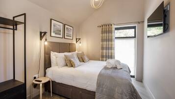 2 多间卧室、免费 WiFi、床单