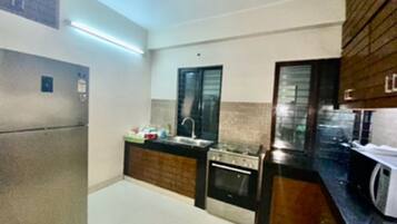 Microonde, forno, piano cottura