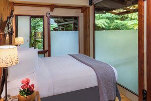 1 bedroom, free WiFi, bed sheets - Private Suite in Volcano Village Bed and Breakfast (Volcano)