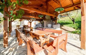 屋外ダイニングエリア