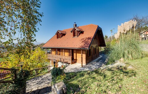 Lovely home in Veliki Vrh Kamanjski