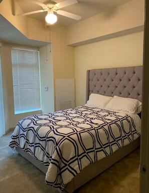 2 Schlafzimmer, Bügeleisen/Bügelbrett, WLAN, Bettwäsche