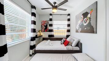 2 Schlafzimmer, Bügeleisen/Bügelbrett, kostenloses WLAN, Bettwäsche