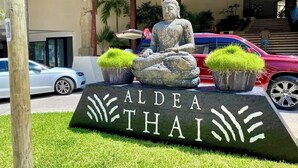 Front of property - Departamentos Aldea thai (Playa del Carmen)