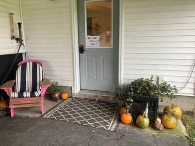 Lovely apartment with WiFi in charming Lyndonville.