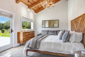 3 chambres, bureau, fer et planche à repasser, Wi-Fi gratuit