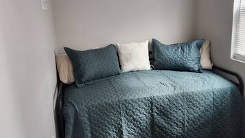 2 chambres, Wi-Fi gratuit, draps fournis