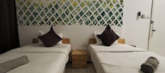 Natol Homestay - Venice (Samajaya Tabuan Tranquility Township)