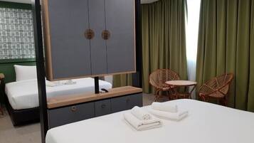 Iron/ironing board, cots/infant beds