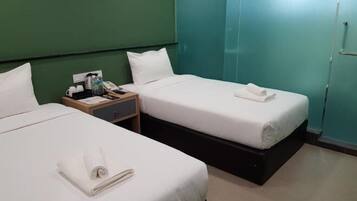 Iron/ironing board, cribs/infant beds