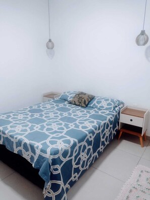 3 bedrooms, iron/ironing board, WiFi, bed sheets - Cozy corner (Enseada Guarujá)