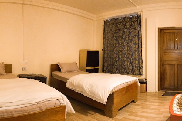 Classic Single Room, City View | WiFi