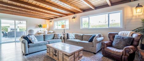 Smart-TV, Kamin, Videospiele, Drucker