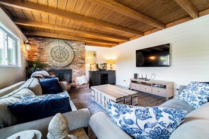 Smart-TV, Kamin, Videospiele, Drucker