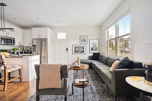 Maison, 3 chambres | Coin séjour