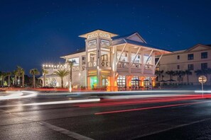 Exterior - Gulf Coast View On 30A! Across From The Beach And Heated Pool! (Santa Rosa Beach)