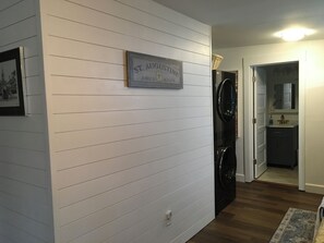 Interior - Charming 2-bedroom 1.5 bath cottage in fabulous downtown historic St. Augustine (St. Augustine)