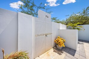 Property grounds - New Amazing StudioPoolBBQPatio5 min->PalmBeach (Noord)