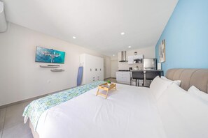 Iron/ironing board, WiFi - New Amazing StudioPoolBBQPatio5 min->PalmBeach (Noord)