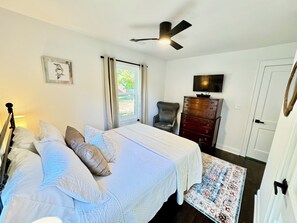 2 bedrooms, desk, iron/ironing board, travel cot