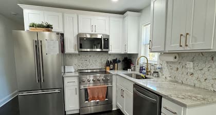 Buttercup Hideaway; Cozy oasis near WFU, Reynolda Gardens & Historic Graylyn