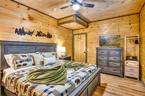 3 Schlafzimmer, Schreibtisch, Bügeleisen/Bügelbrett, Reisekinderbett