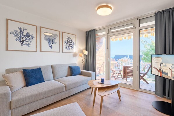 Unclassified image, 1 of 35, button