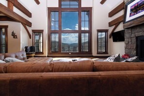 TV, fireplace, offices