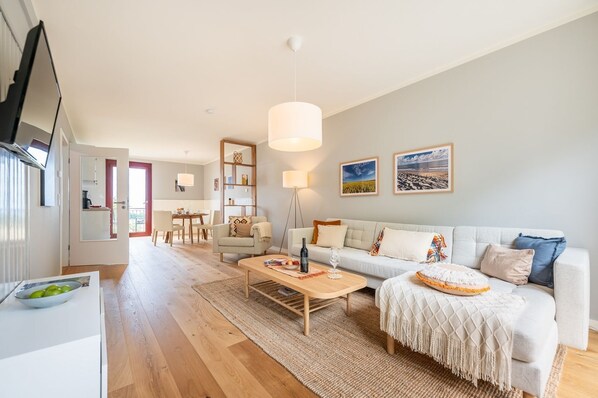 Unclassified image, 1 of 16, button