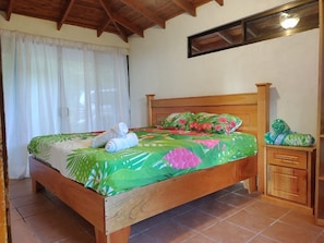 2 sovrum, värdeförvaringsskåp på rummet, skrivbord och gratis wi-fi